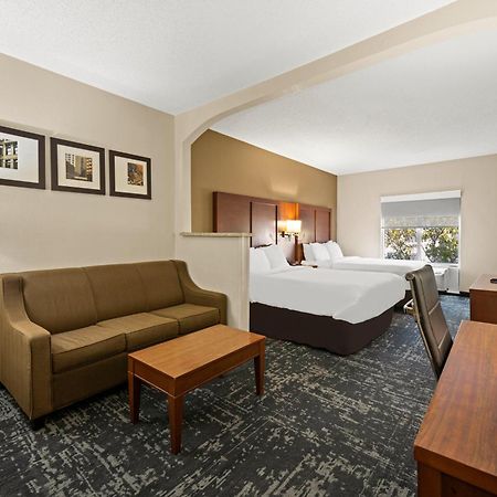 Comfort Suites Kansas City-Либърти Екстериор снимка